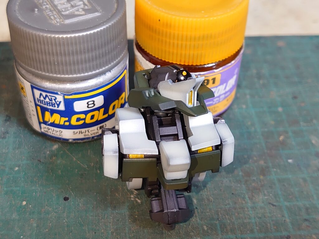 キラッと輝け！塗装でガンプラの目やセンサーを光っているように見せる